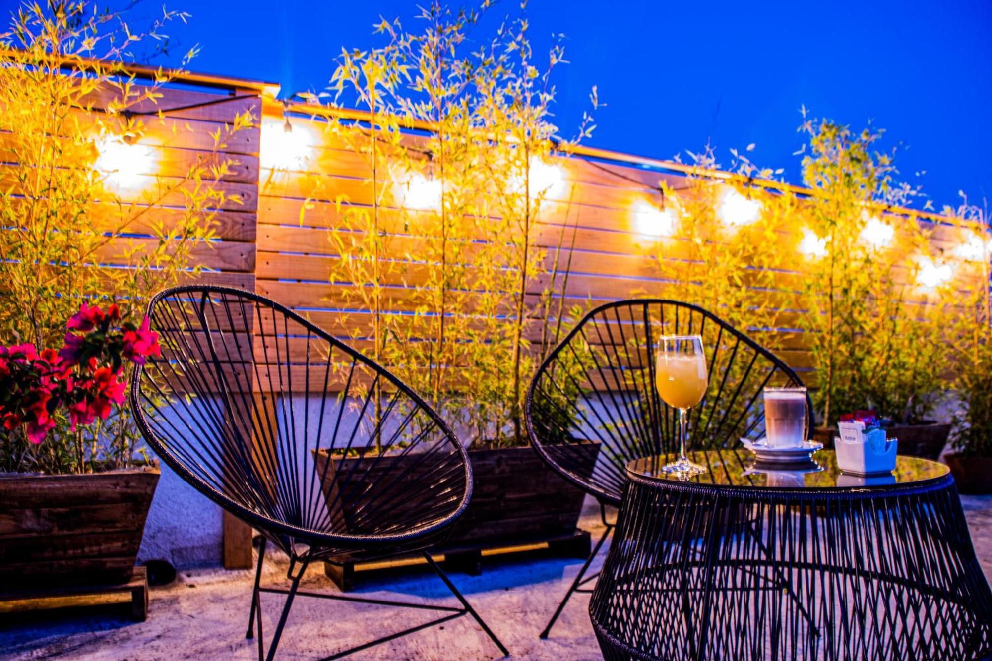 Hotel Romance Морелия Экстерьер фото