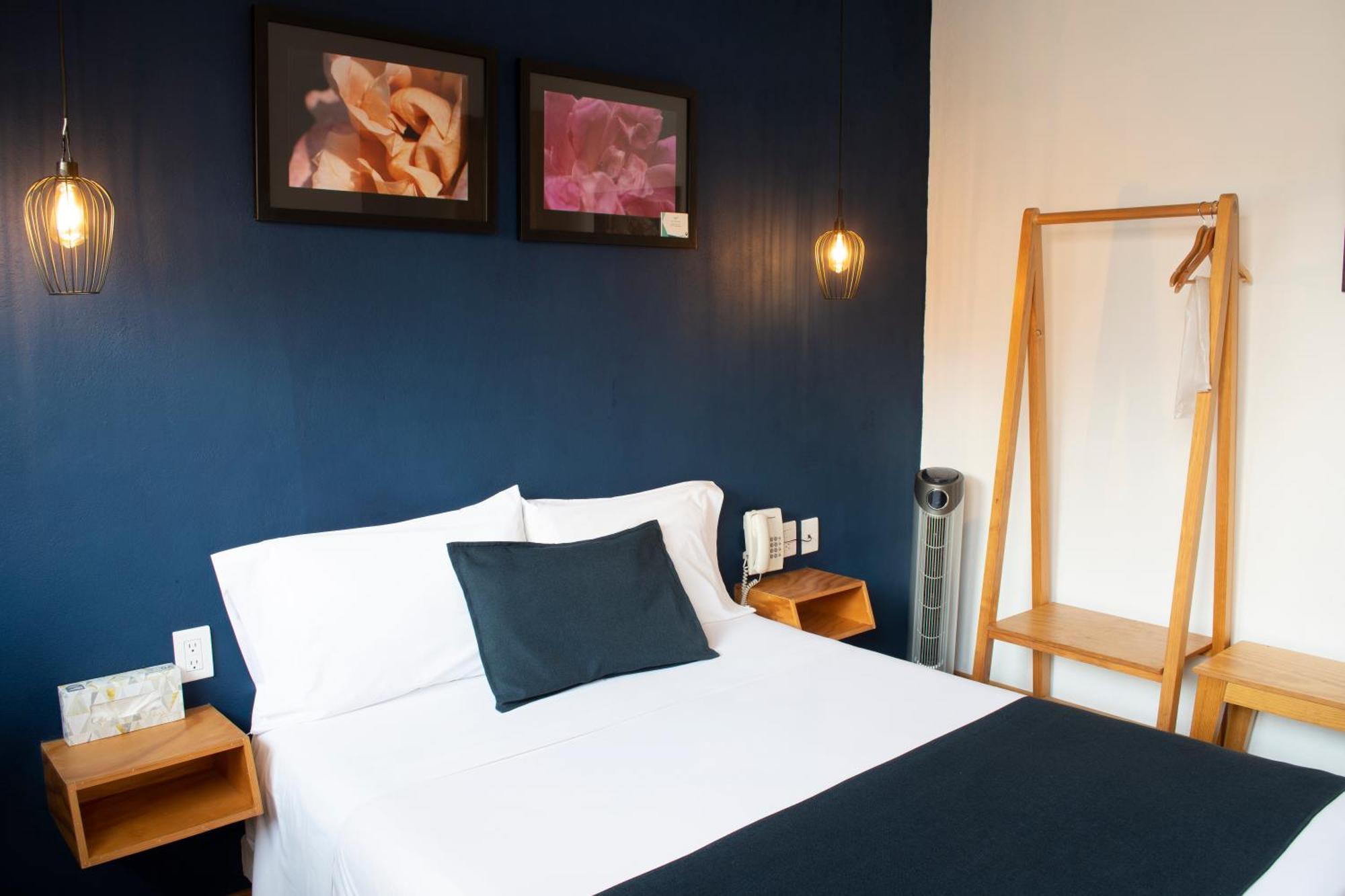 Hotel Romance Морелия Экстерьер фото